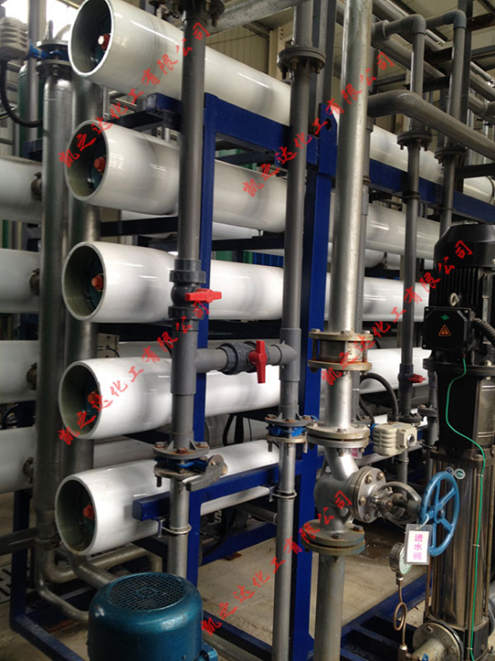 緩(huan)蝕阻垢劑(jì),電廠專用(yòng)緩蝕阻垢(gou)劑,反滲透(tou)膜阻垢劑(jì),非氧化型(xíng)殺菌劑,粘(zhān)泥剝離劑(jì),除鏽除垢(gòu)劑