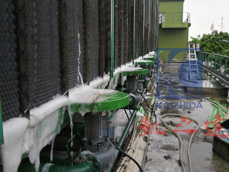 密閉(bì)冷卻塔化學(xué)清洗