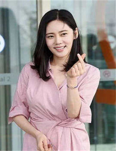 漂亮的女老师1-边做边爱播放3免费观看